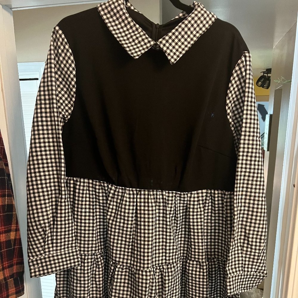 1X SHEIN GINGAM PRINT DRESS (FREE SHIPPING)
